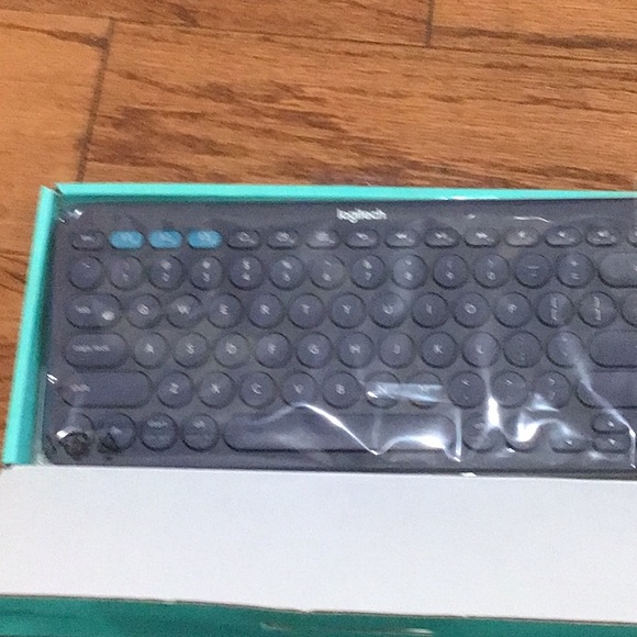 Portable Keyboard - Picture 2 of 5